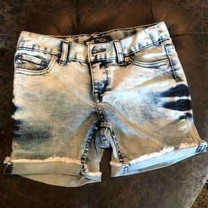 Levi’s Shorts - Girls